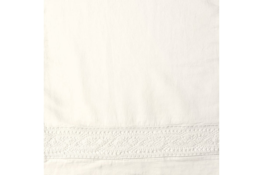 Viola Lace