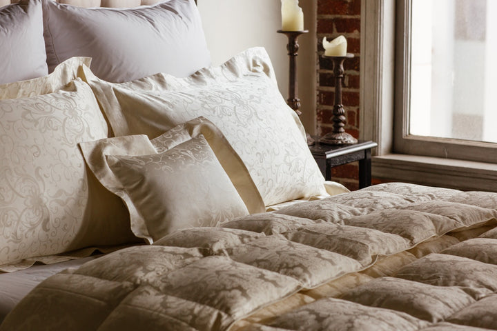 Eider Down Silk Comforter