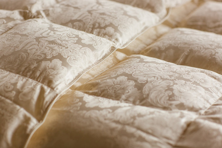Eider Down Silk Comforter