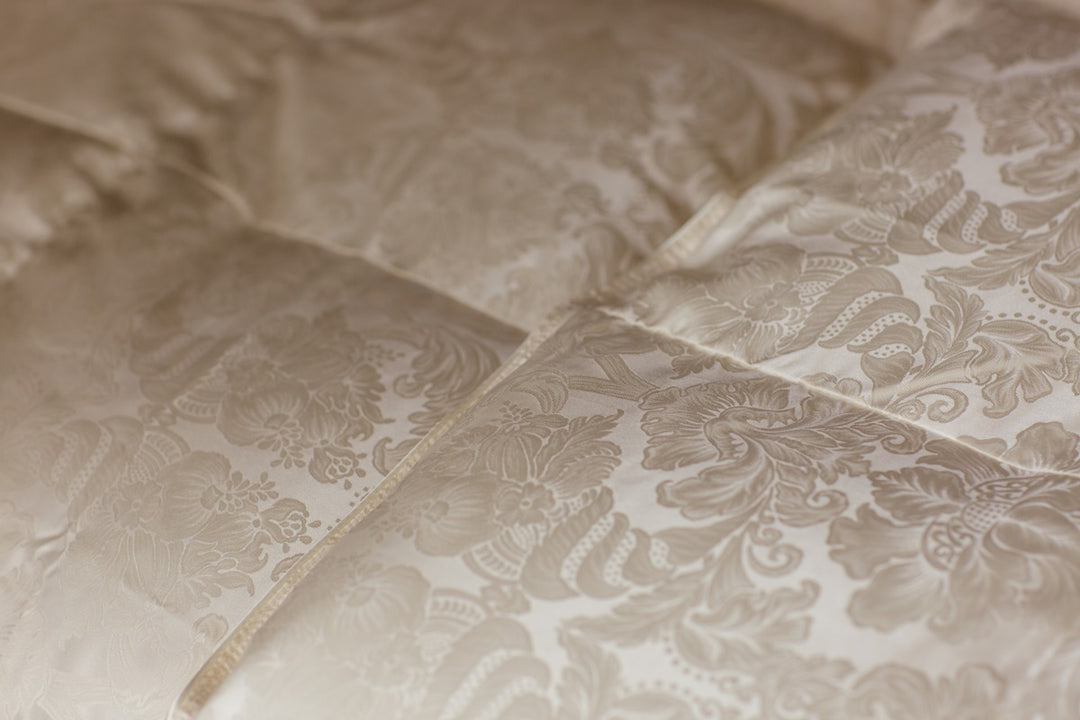 Eider Down Silk Comforter