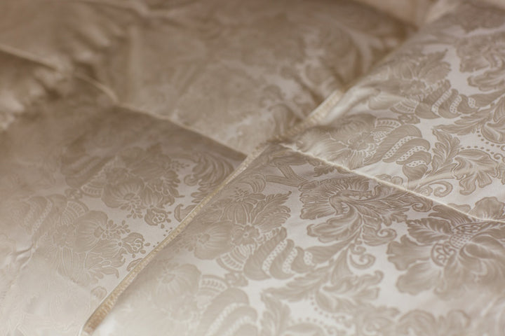 Eider Down Silk Comforter